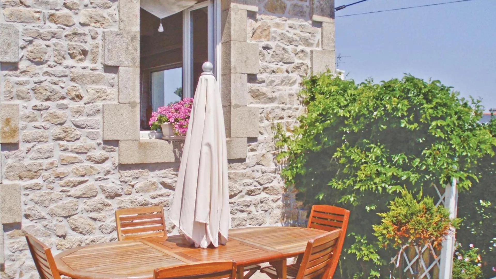 Дом отдыха 2 Bedroom Gorgeous Home In Sibiril Mogueriec